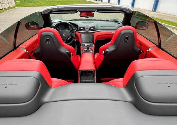 Maserati GranCabrio cena 499900 przebieg: 19600, rok produkcji 2019 z Poznań małe 466